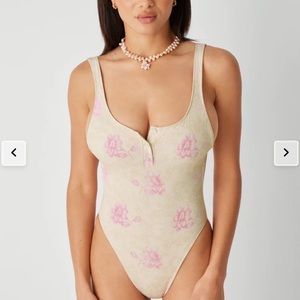 x PAMELA ANDERSON Pacific Cheeky One Piece Swimsuit - Lace on the Beach